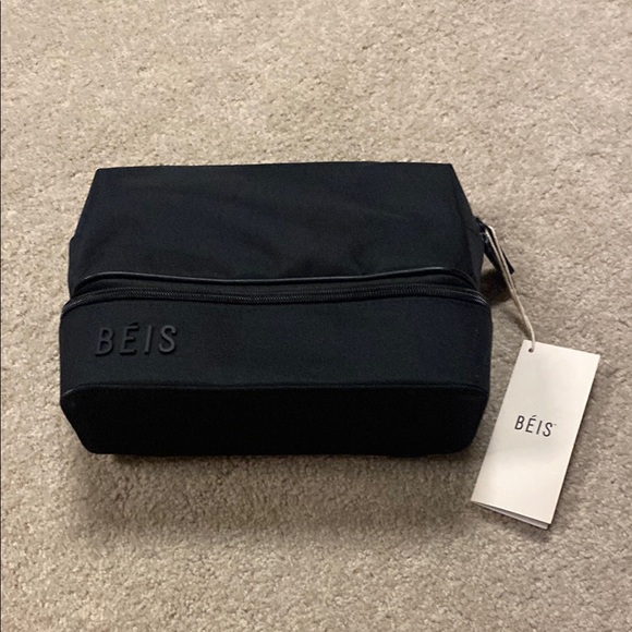BEIS Handbags - BEIS The 2 in 1 Cosmetic Case in black
